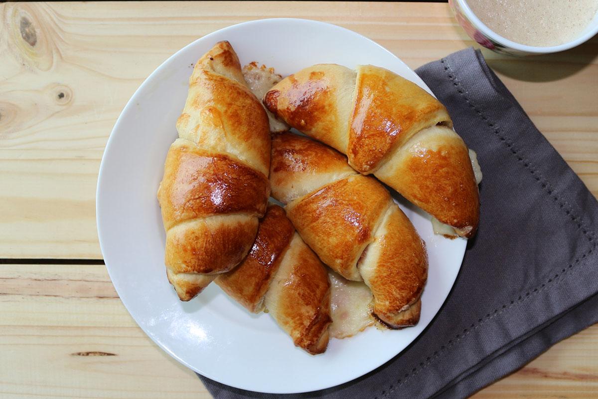 Cachitos de Jamón Venezolanos