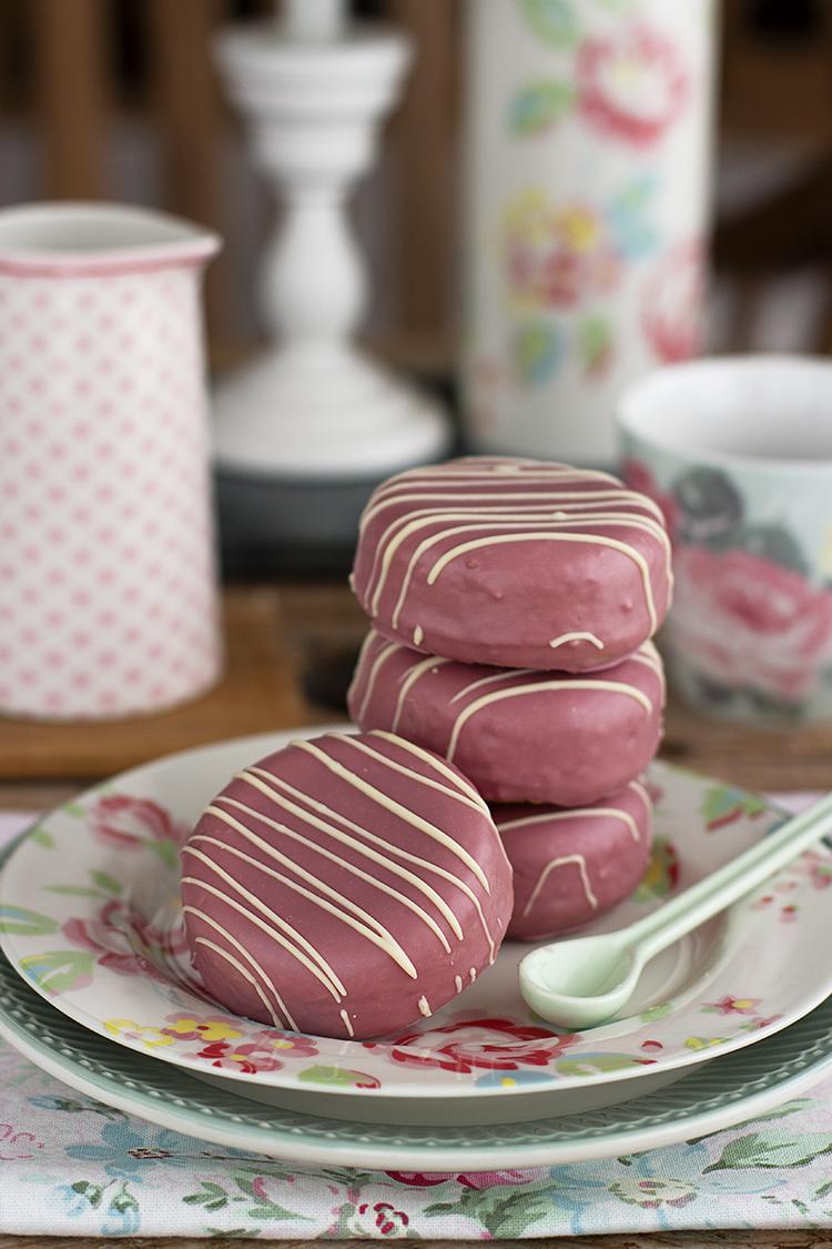Donuts Bomba Pantera Rosa, el bollito más rico en forma de Donuts relleno