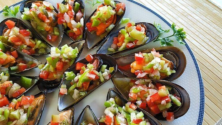 Mejillones con picadillo