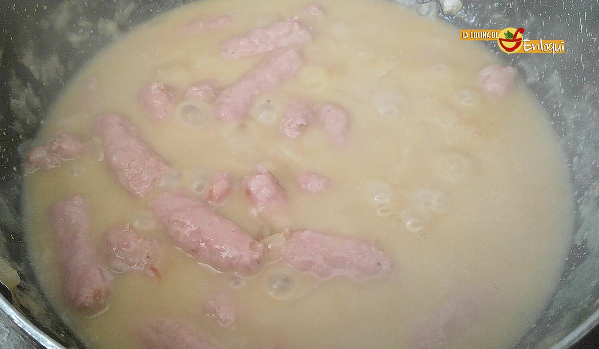 Salchichas en salsa de mostaza