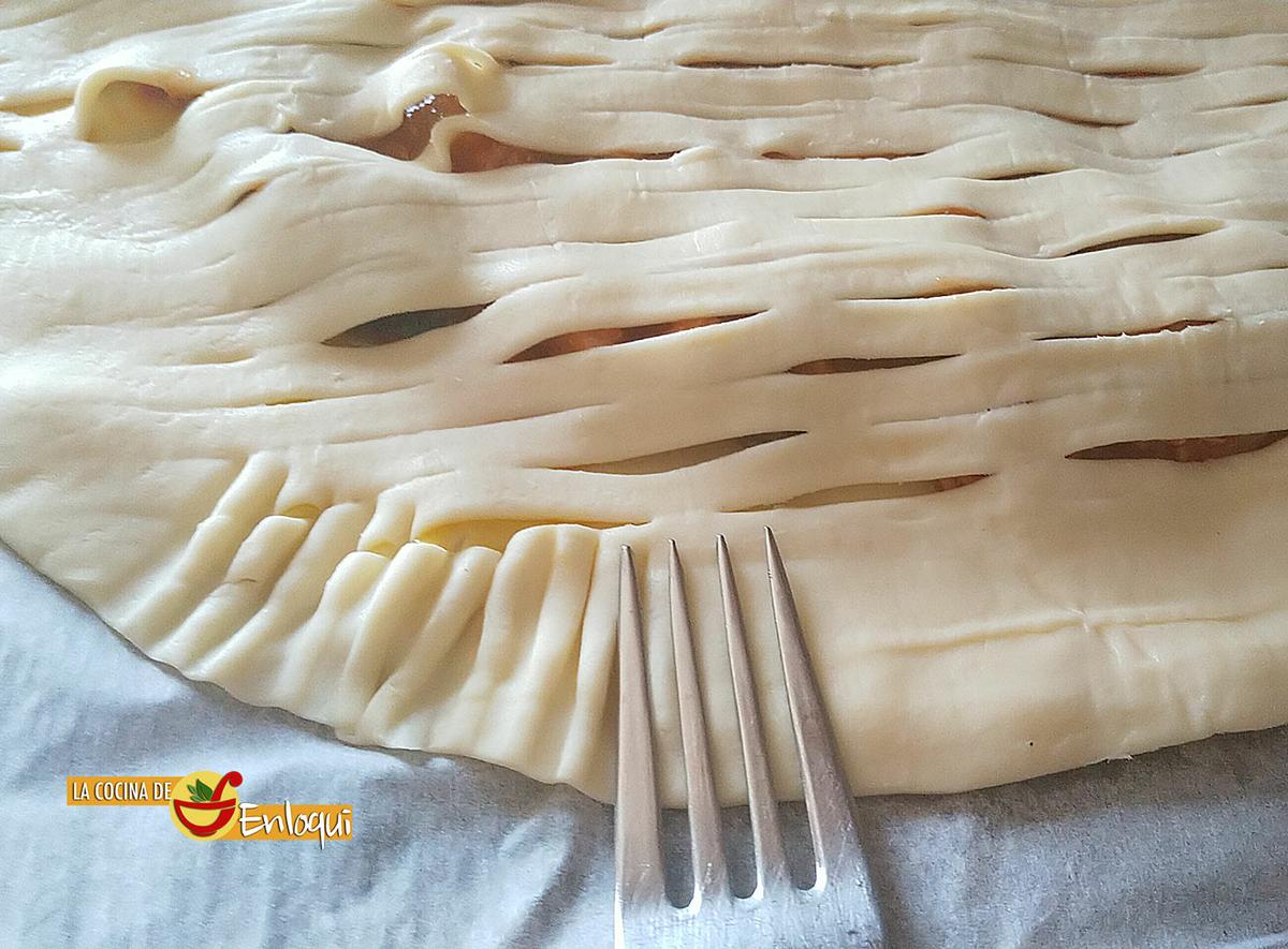 Empanada de pisto con atún