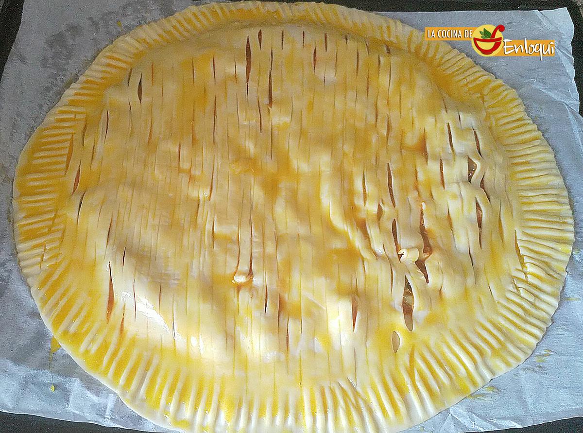 Empanada de pisto con atún