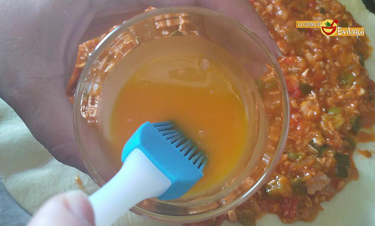 Empanada de pisto con atún