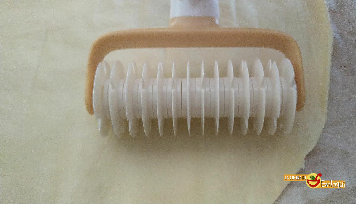 Empanada de pisto con atún