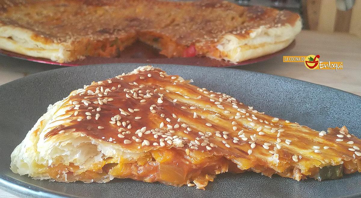 Empanada de pisto con atún