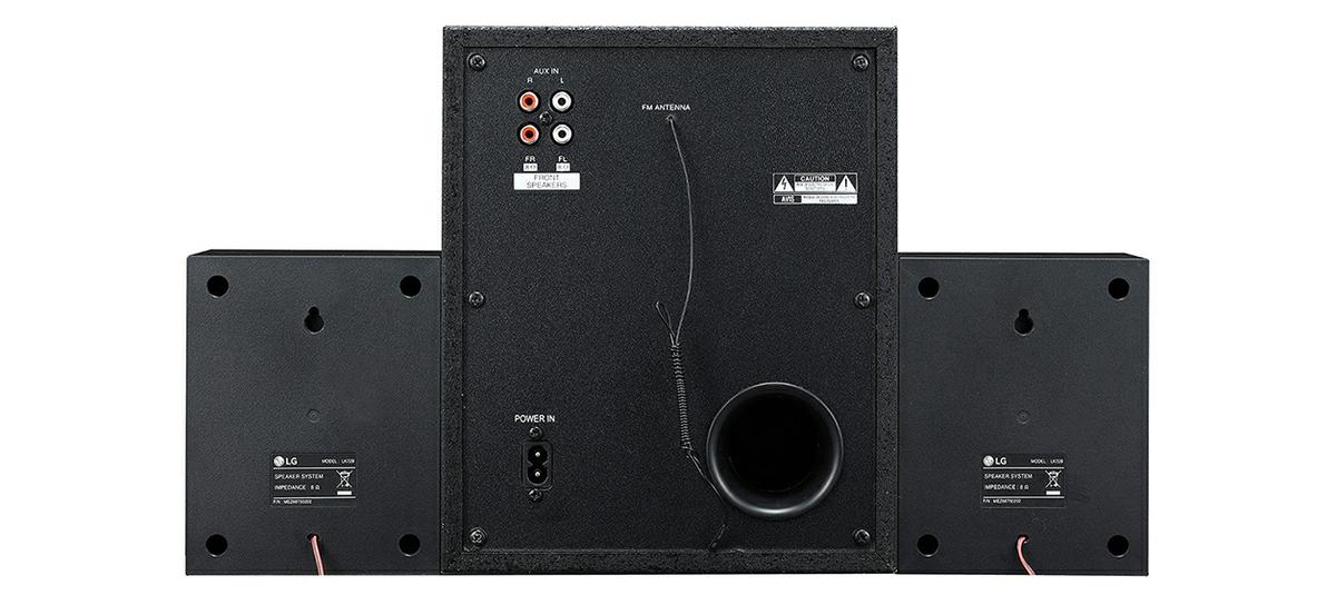 LG XBOOM LK72B - Puertos