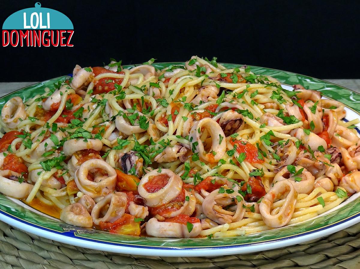 CON ESTA RECETA DE PASTA A LA MARINERA CON CALAMARES VAS A ALUCINAR. Es tan fácil de hacer y rápida que seguro que la vas a hacer en muchas ocasiones