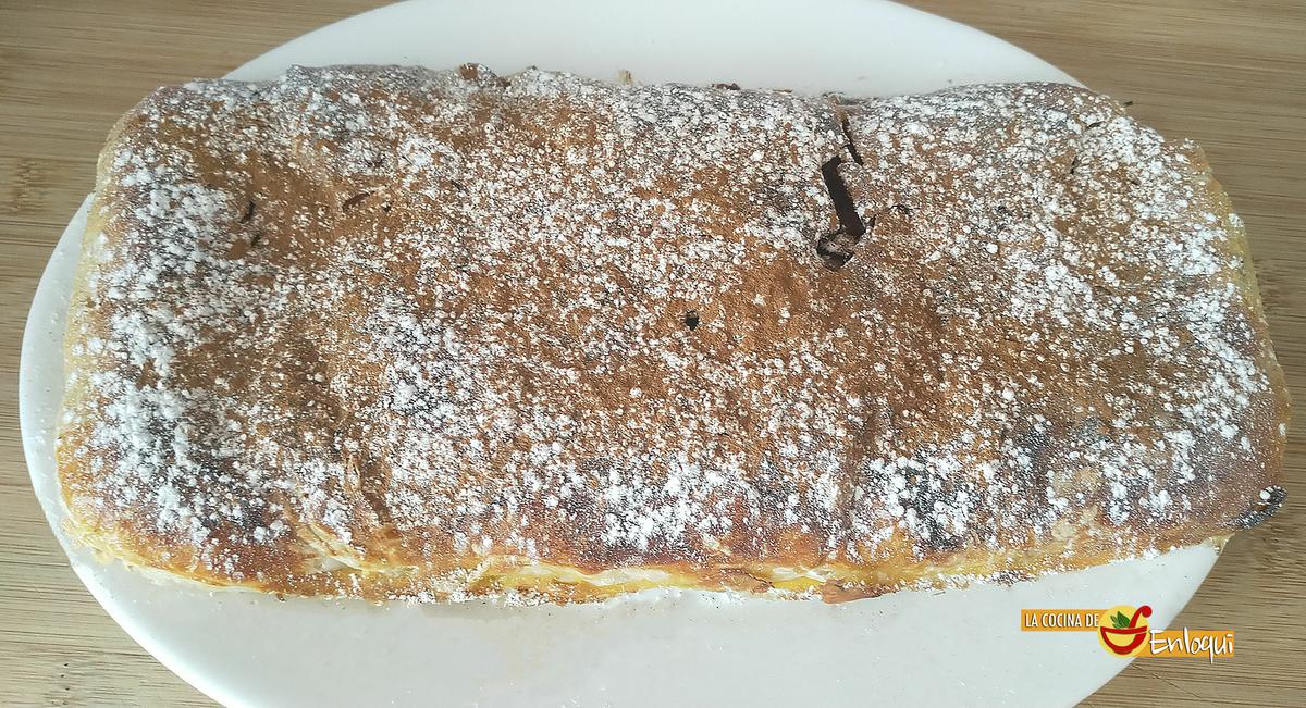 Apfelstrudel o strudel de manzana