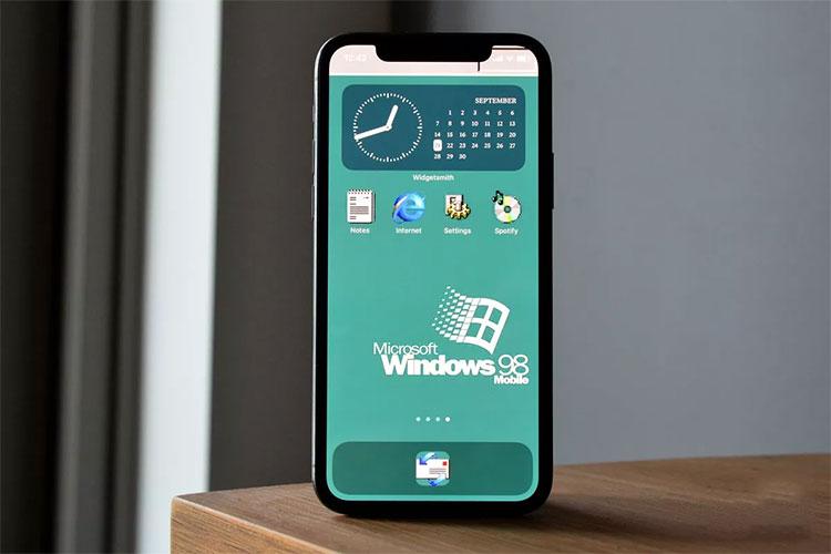 Pantalla de inicio personalizada con temática de Windows 98