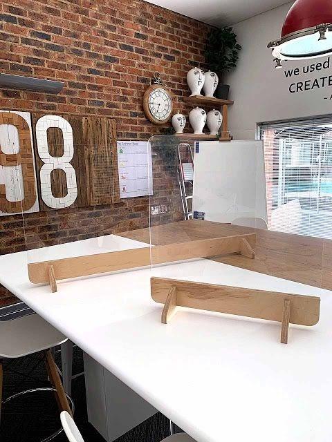 Mamparas de protección de madera