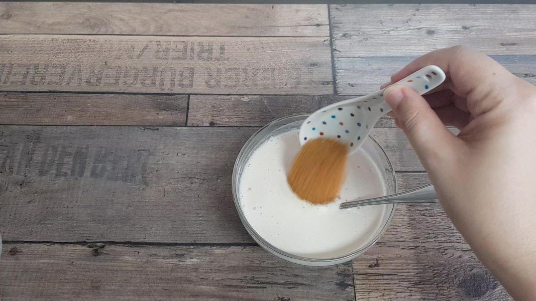 Pan naan en panificadora y sartén