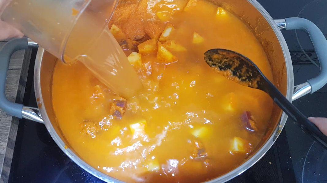 Potaje de garbanzos con espinacas