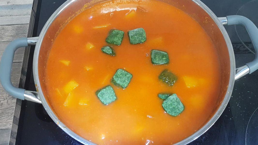 Potaje de garbanzos con espinacas