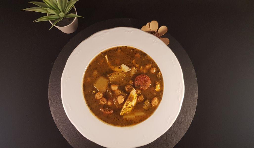Potaje de garbanzos con espinacas