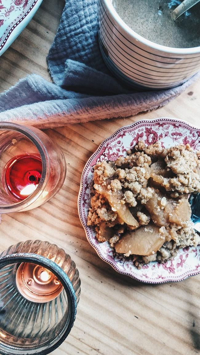  Cómo hacer un crumble de manzana con canela 
