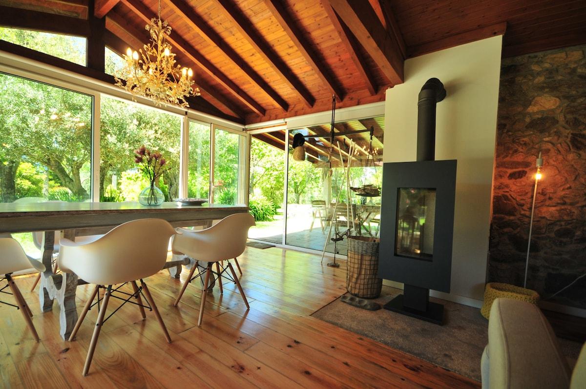 Chimenea en una casa vacacional 