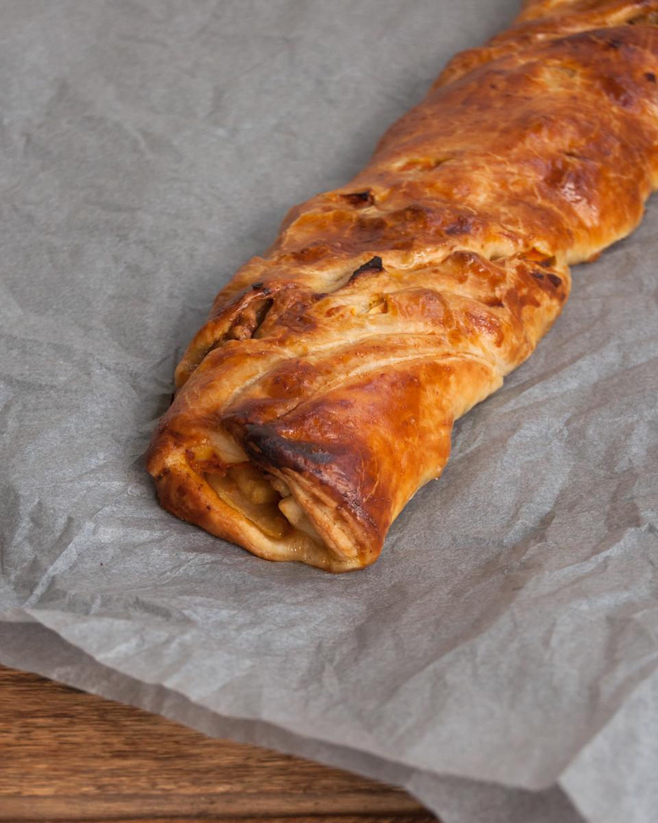 Hojaldre relleno de calabaza, manzana y nueces