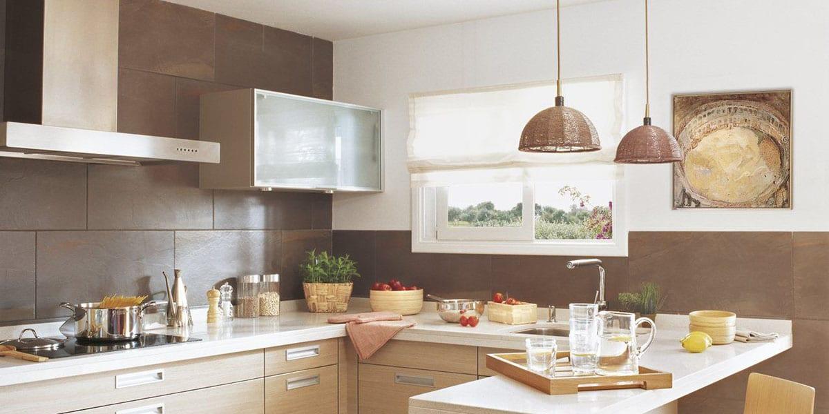 Iluminaci&oacute;n en la cocina