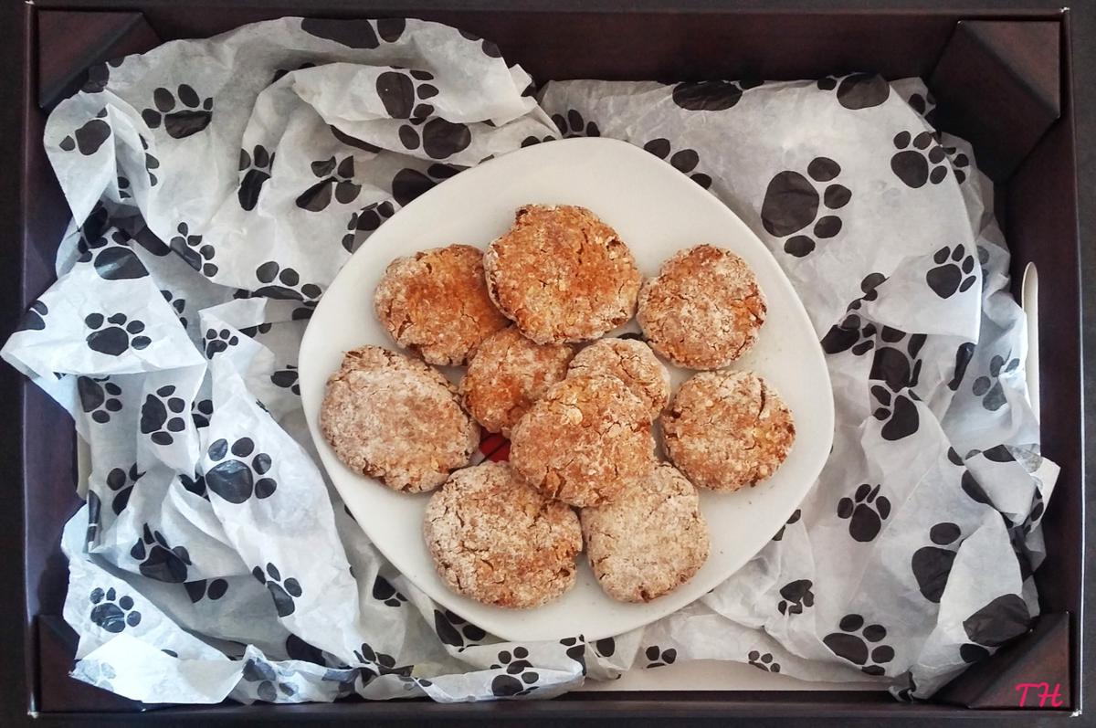 Galletas de manzana y canela para perros
