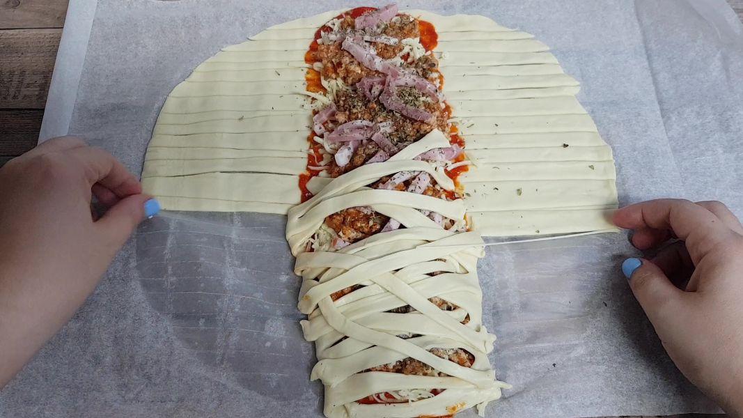 Pizza momia para halloween