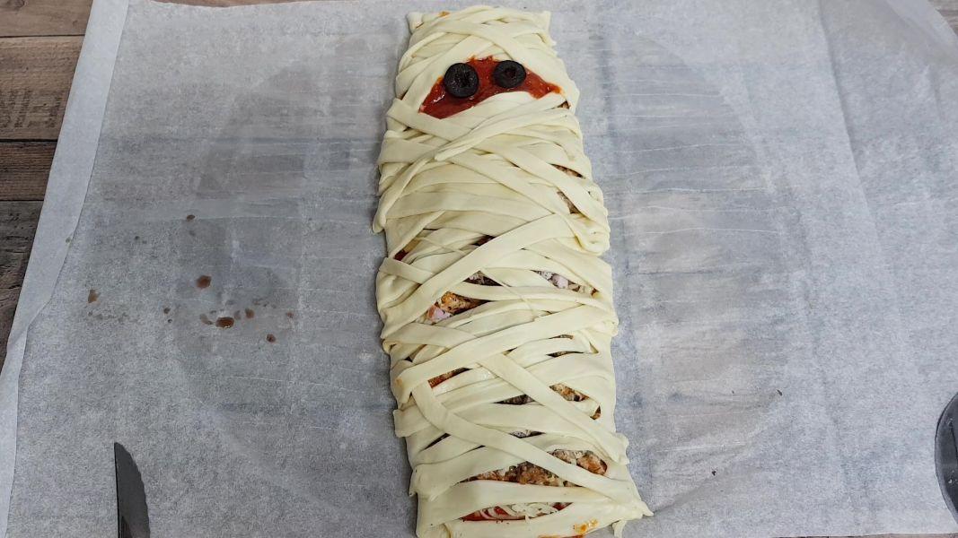 Pizza momia para halloween