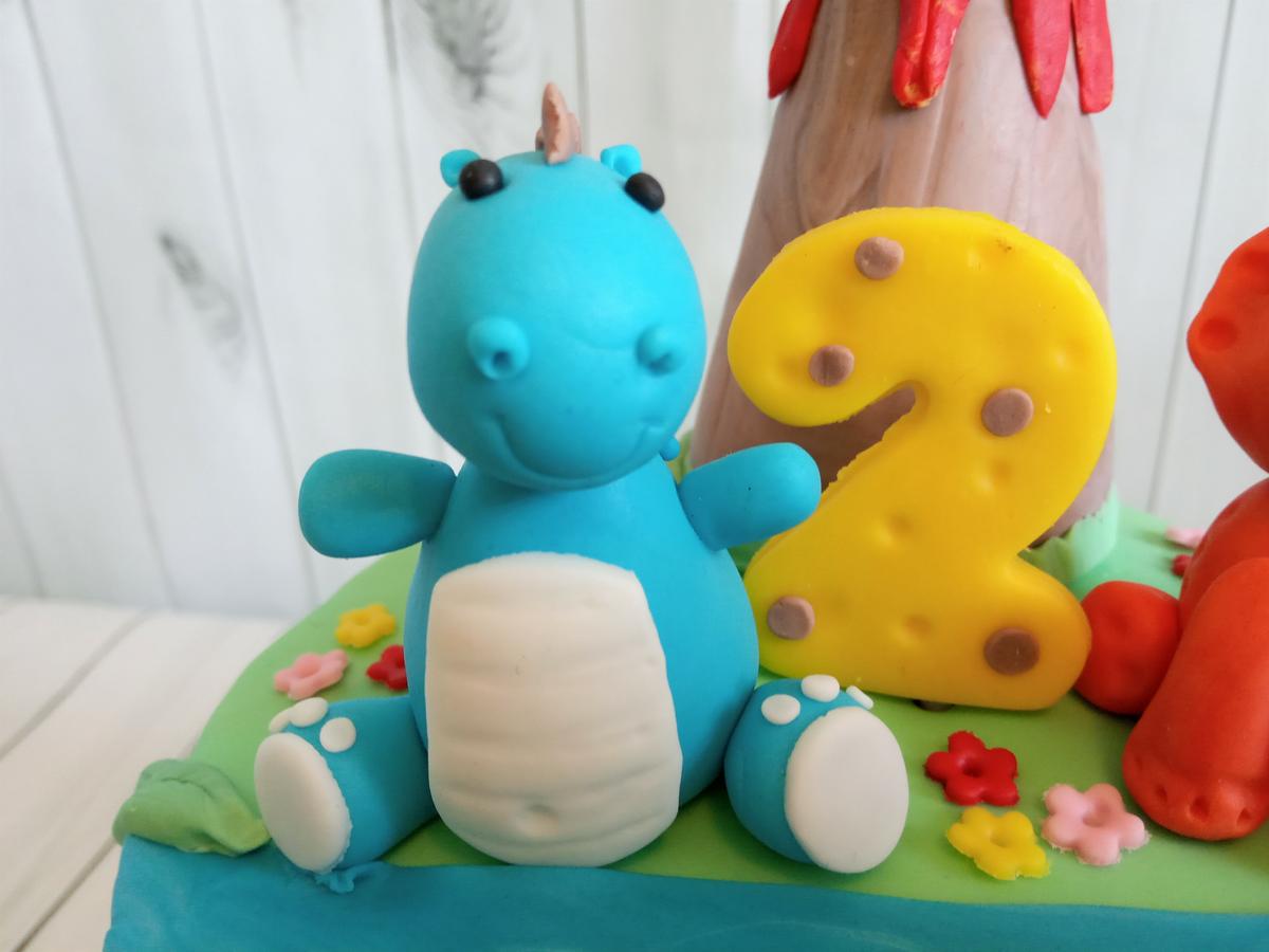 Dinosaurio de fondant