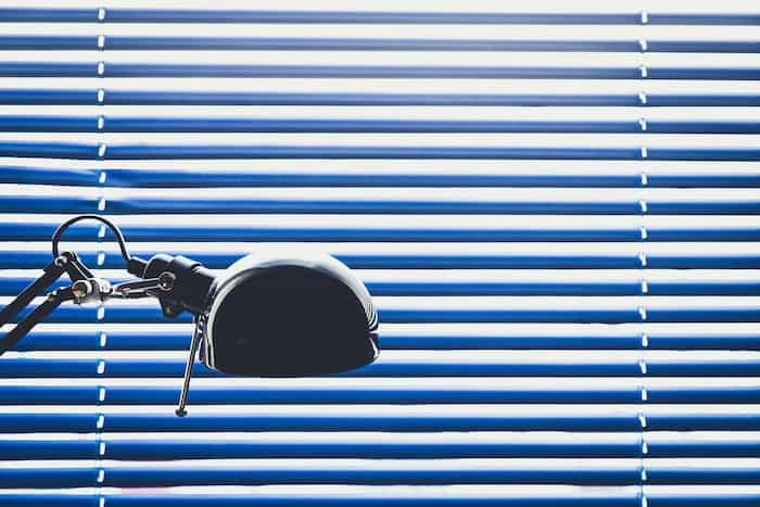 Estor de plástico limpio 