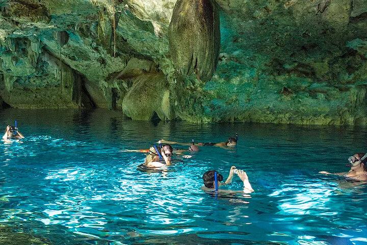 Cenote Cerca de Cancún