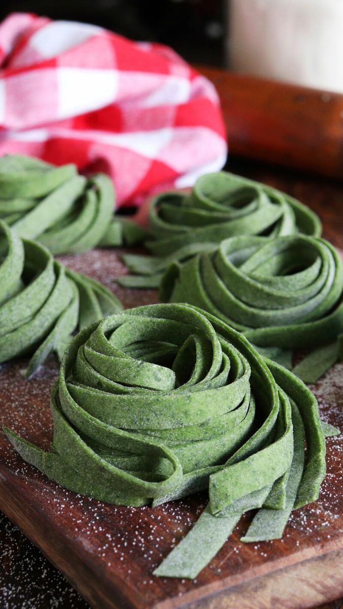 fideos de espinaca fettuccine pasta casera