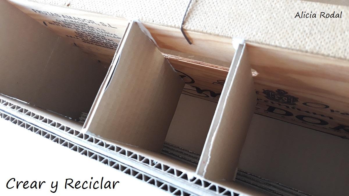 Cómo hacer un MUEBLE armario organizador con puerta y espejo, con un HUACAL o caja de madera Diy 