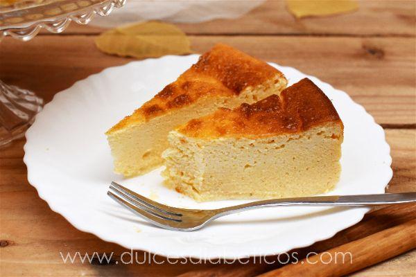 Porcion de cheesecake de calabaza