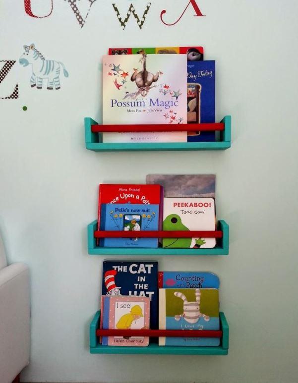 Estantes con barra. Vía Pinterest.