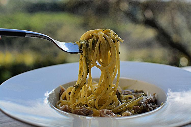 Spaghetti Con Setas Y Pesto De Pepino Y Frutos Secos 08