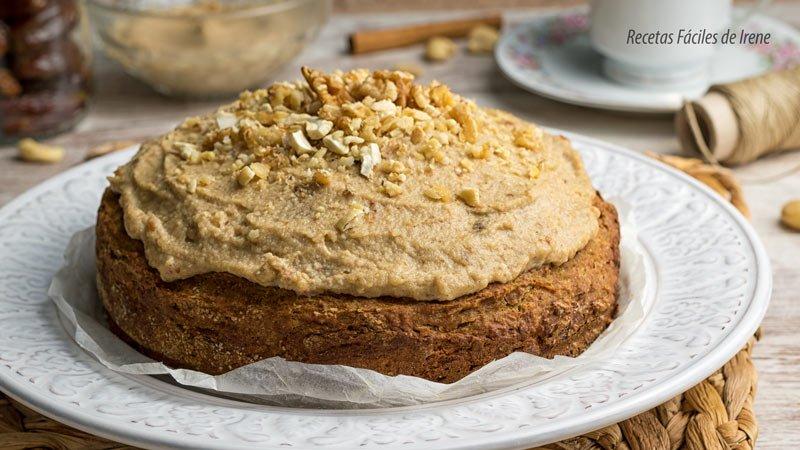 bizcocho de calabaza vegano y crema de anacardos 