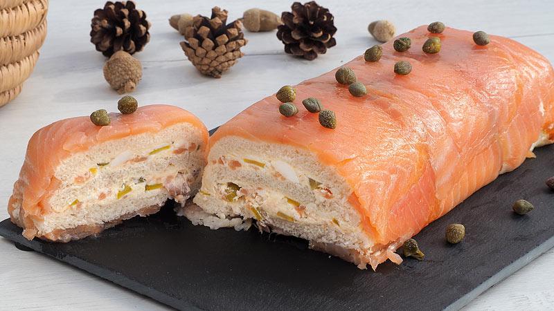 receta facil de pastel del salmon ahumado con pan de molde y queso crema