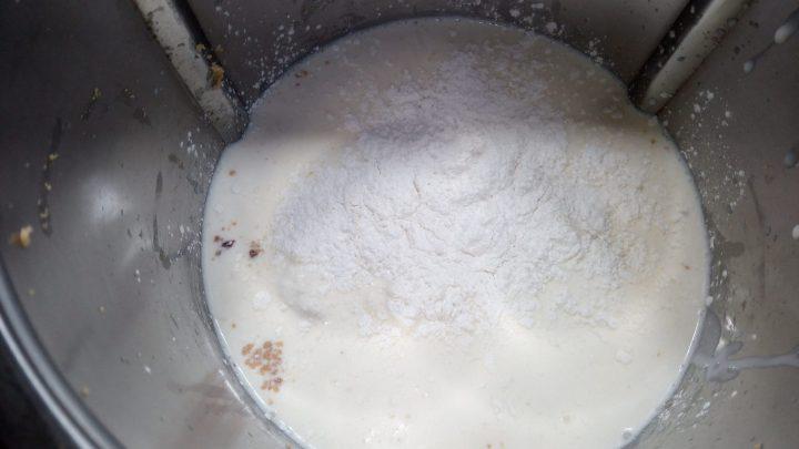 Echamos en el vaso el resto de los ingredientes y cocinamos todo junto