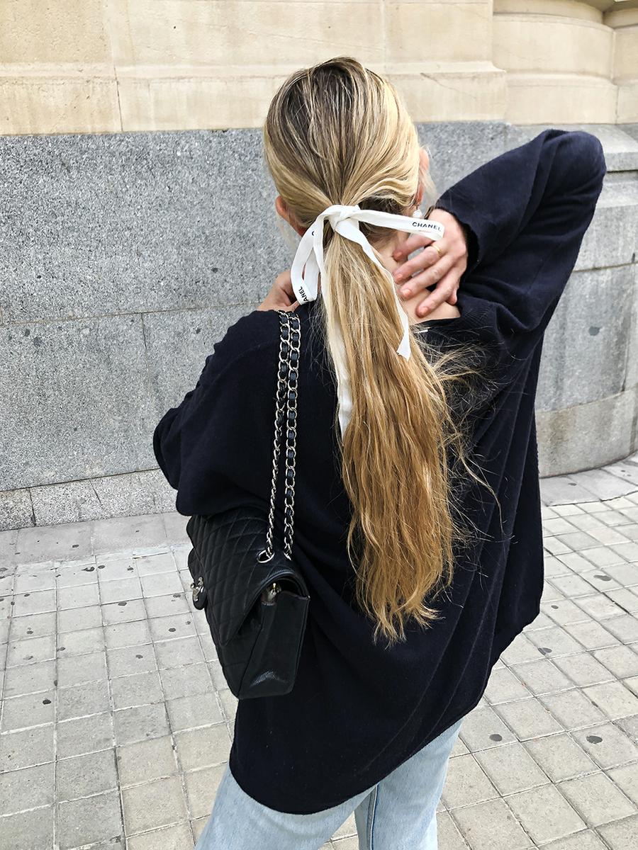 Trini | Loewe sweater Levis jeans