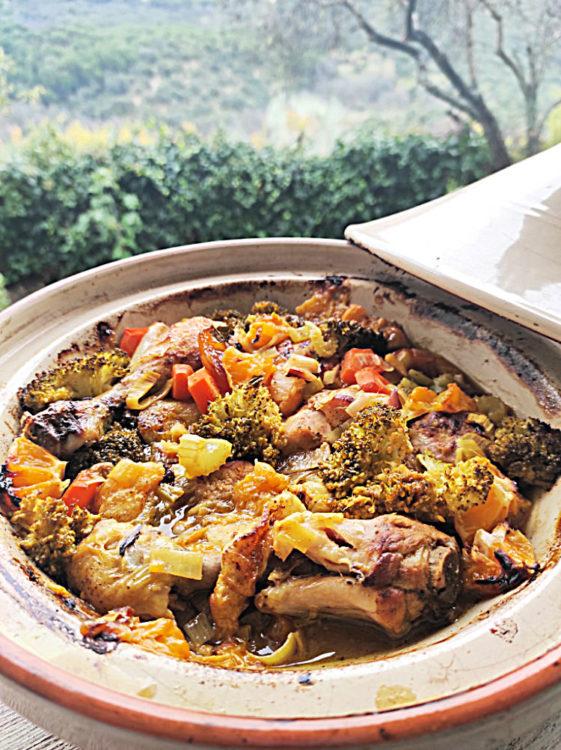Tajín o tayín de pollo con brócoli | Cocina