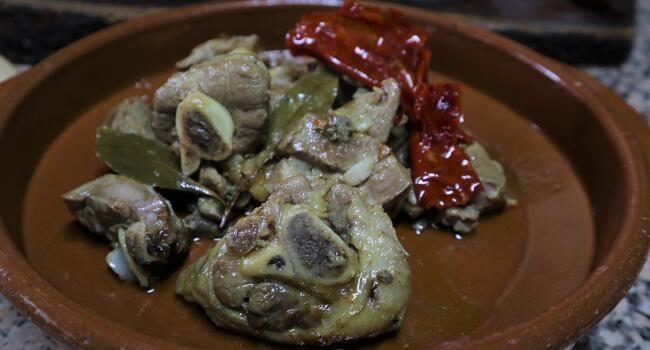 La receta terminada de frite extremeño de cordero