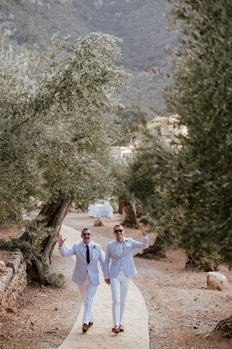 El traje de novio - Moments