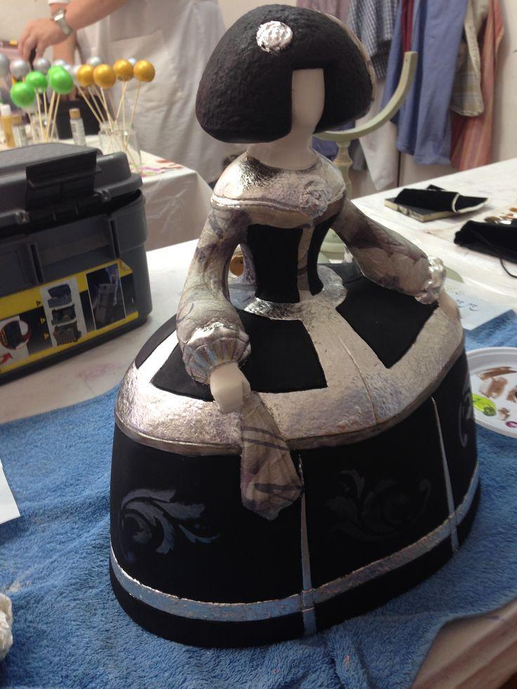 figura menina mediana decorada 3