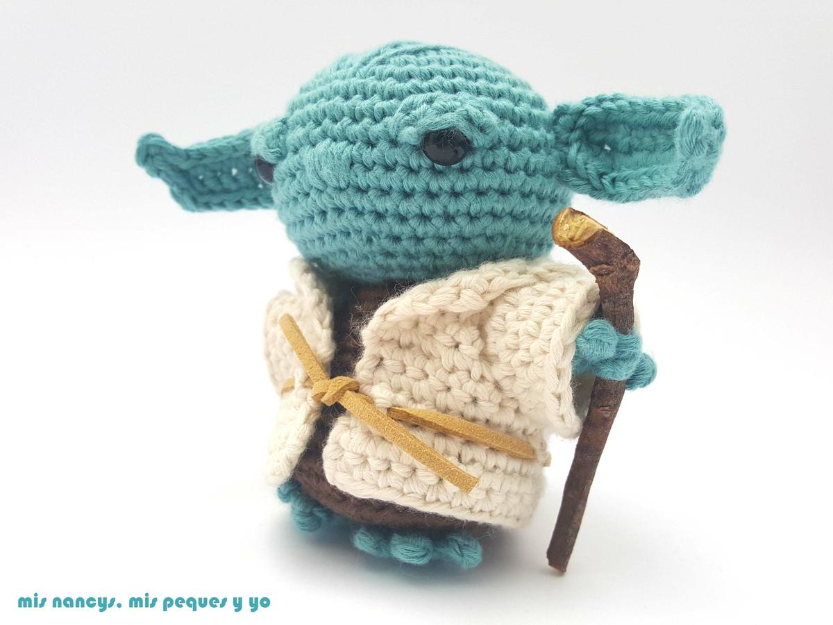 mis nancys, mis peques y yo, Yoda amigurumi Star Wars, detalle bastón