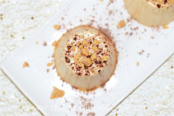 Panna cotta de turron suave vista desde arriba