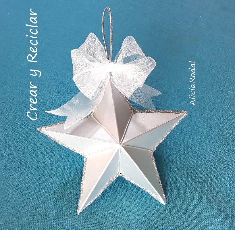 En este tutorial te muestro cómo reutilizar cajas de leche para hacer adornos para el árbol de Navidad