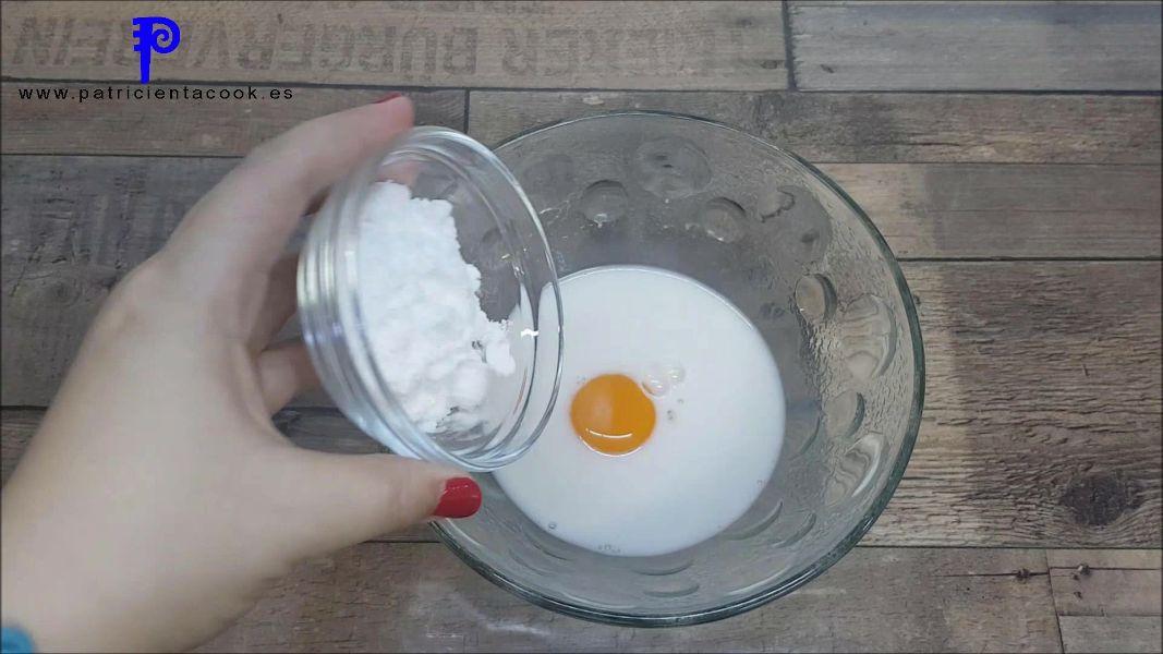 Helado de guisantes con crujiente de bacon