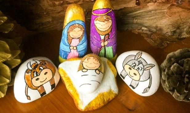 Haz un belén pintando piedras. Vía Aula Planeta.
