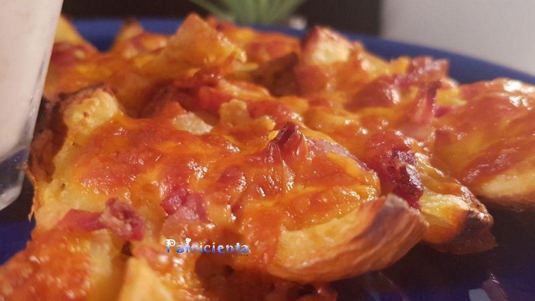 Patatas skins con bacon y queso