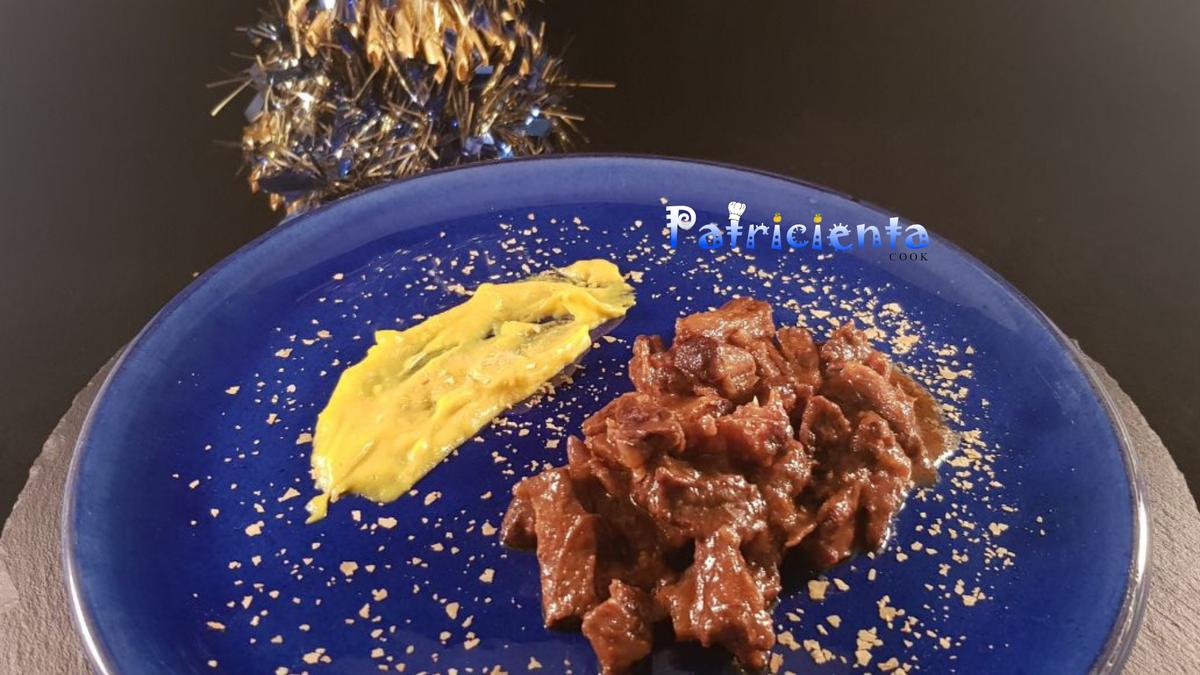 Rabo al vino tinto con puré de patata al curry