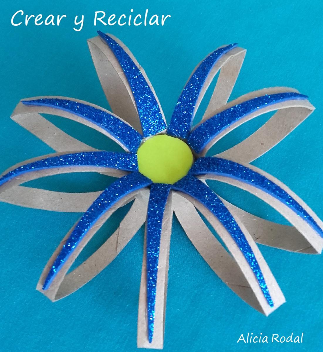 Cómo hacer lazos o moños de regalo con tubos de cartón de papel de baño. Diy Manualidades fáciles para regalar en Navidad o en cualquier época del año. En este tutorial te muestro varias ideas diferentes de reutilizar un simple rollo de cartón y transformarlo en un lindo detalle hecho a mano.