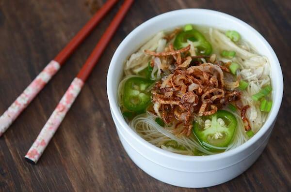 receta fácil de pho de pollo